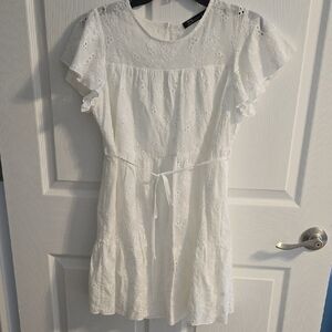 Simplee White Eyelet Dress with Flutter Sleeves Size Small